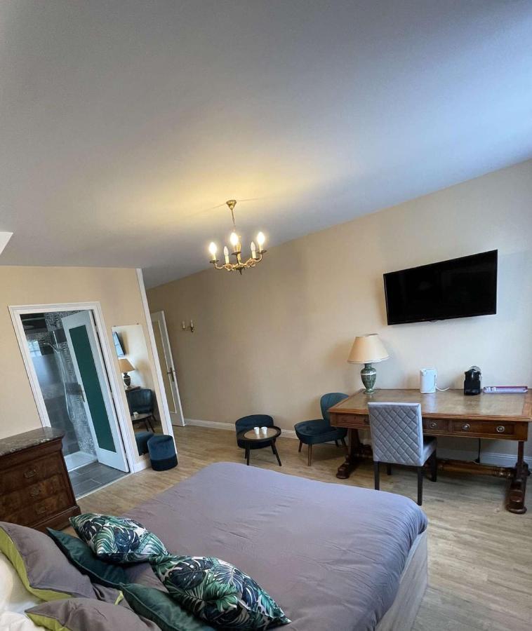 Bed and Breakfast Domaine D'Aveluy Exterior foto
